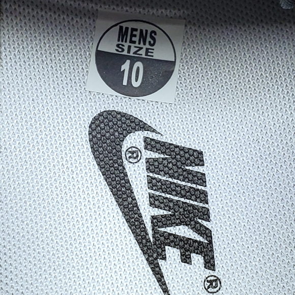 Nike Dunk Low - Picture 10 of 11